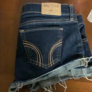 Hollister short